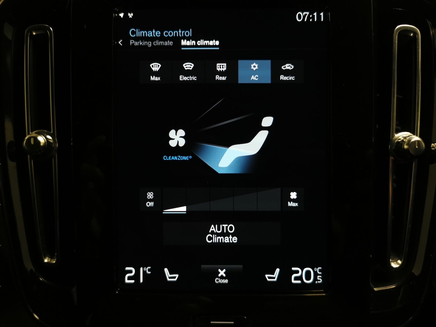 Used Volvo XC40 2022 for sale - 78197847: Photo 7