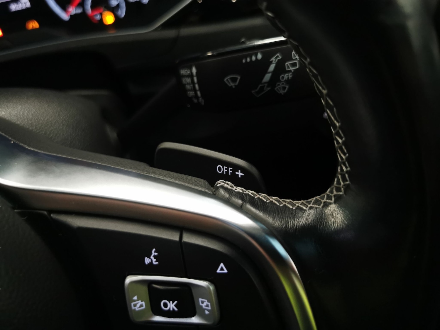 Used Volkswagen T-Roc 2020 for sale - 76935023: Photo 16