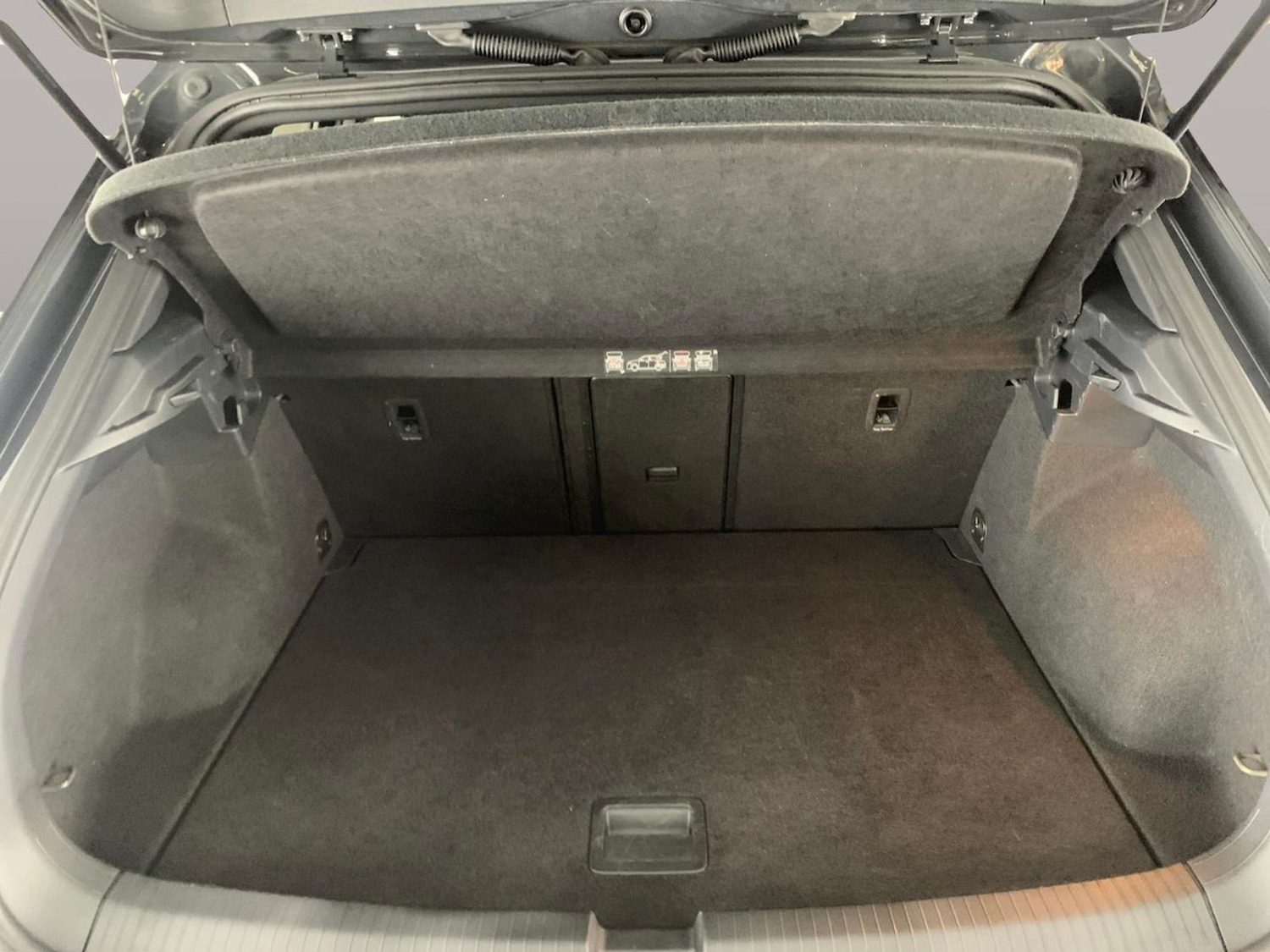 Used Volkswagen T-Roc 2020 for sale - 76935023: Photo 24