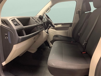 Used Volkswagen Transporter 2019 for sale - 79468999: Photo