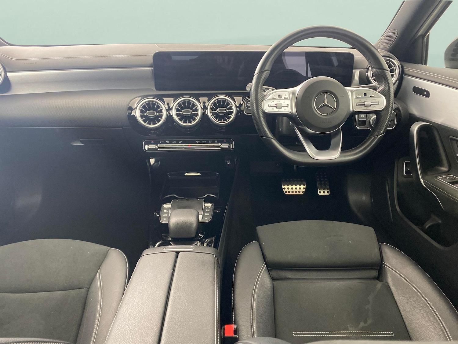 Used Mercedes-Benz A-Class 2022 for sale - 77688689: Photo 4