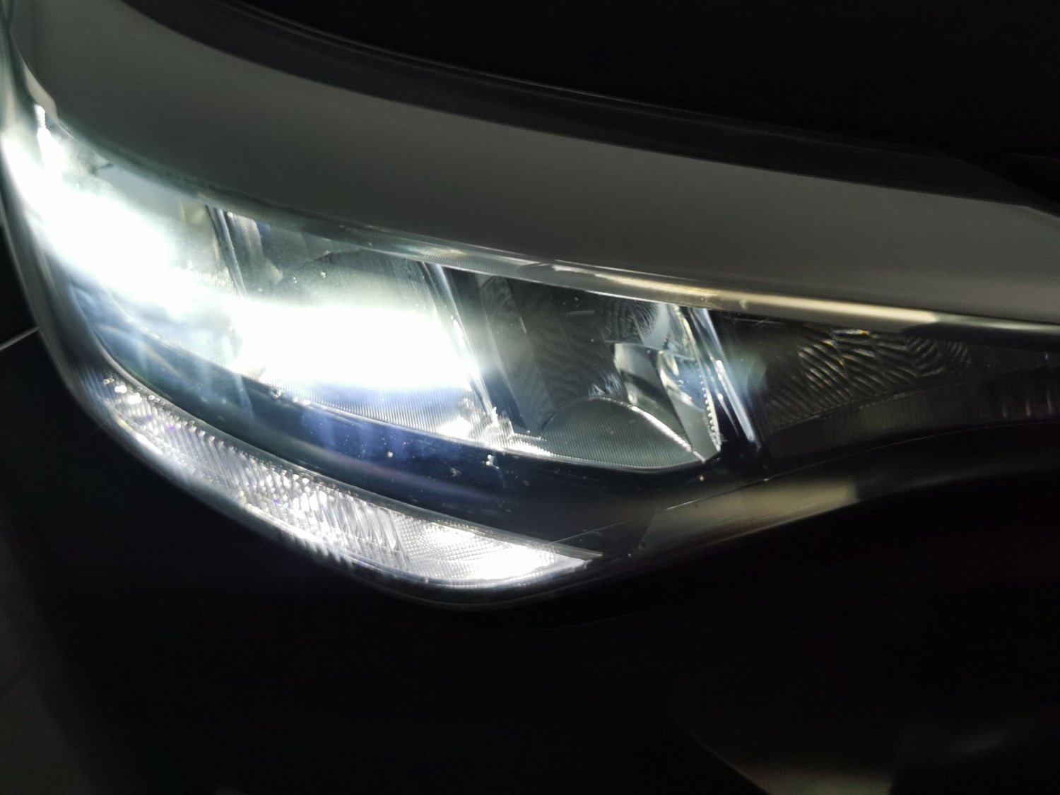 Used Toyota C-HR 2021 for sale - 76475451: Photo 5