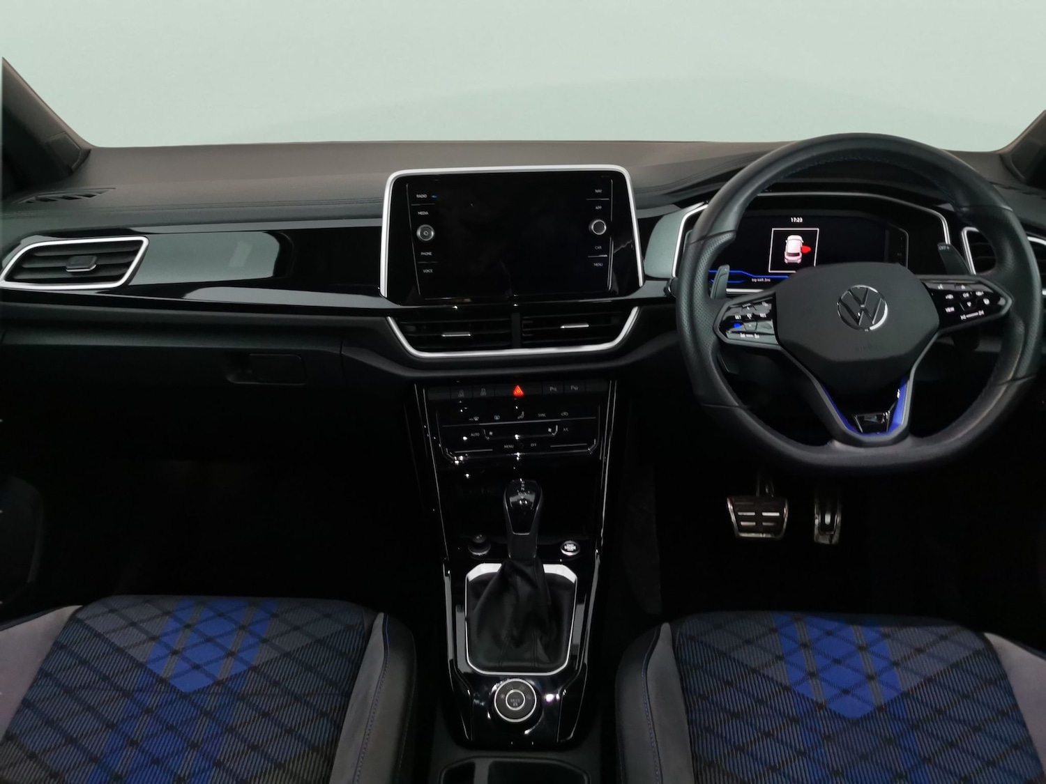 Used Volkswagen T-Roc 2023 for sale - 77255729: Photo 6