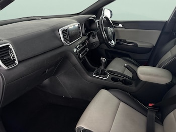 Used Kia Sportage 2020 for sale - 79611744: Photo