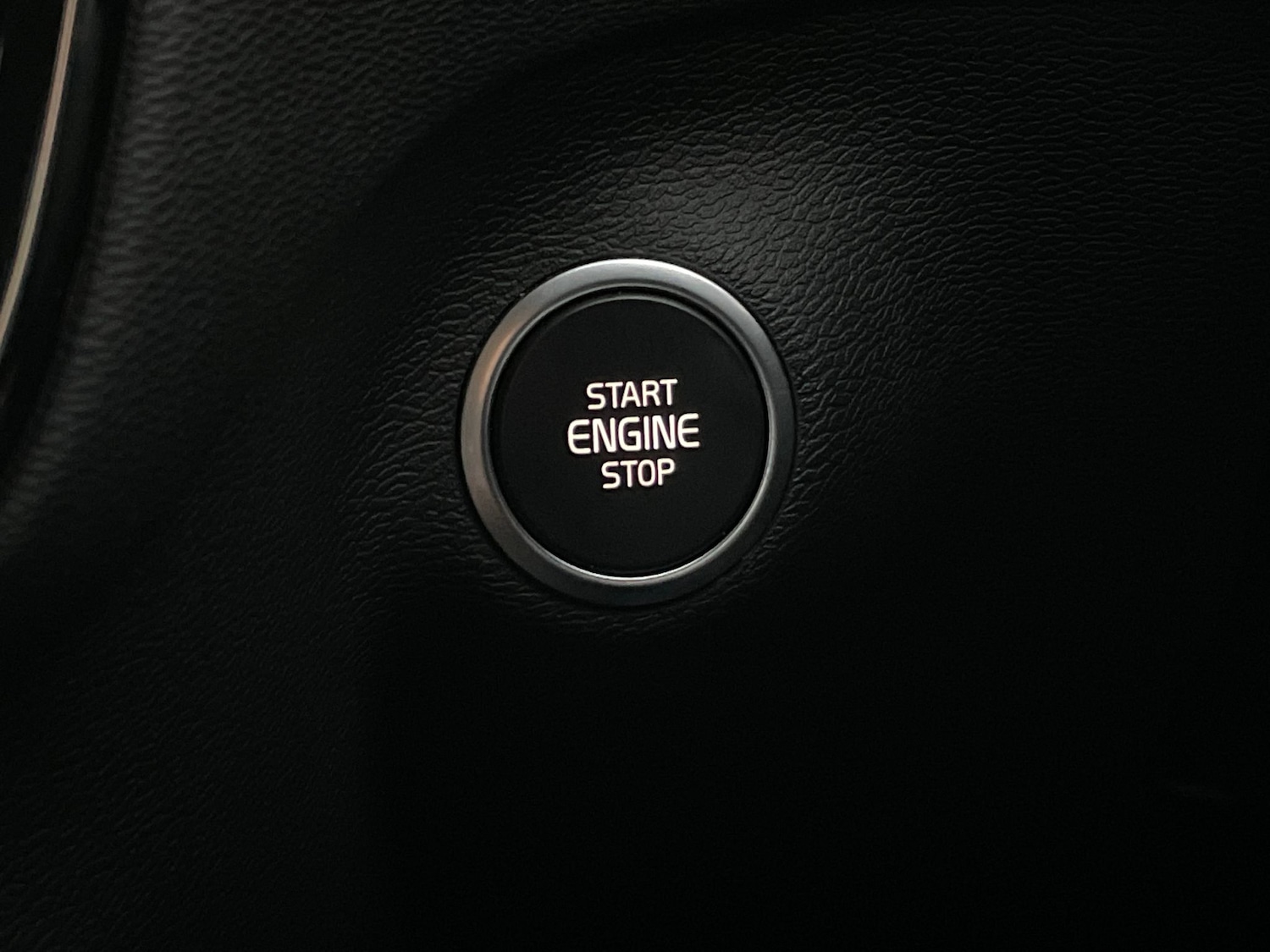 Used Volvo XC40 2024 for sale - 76518342: Photo 23