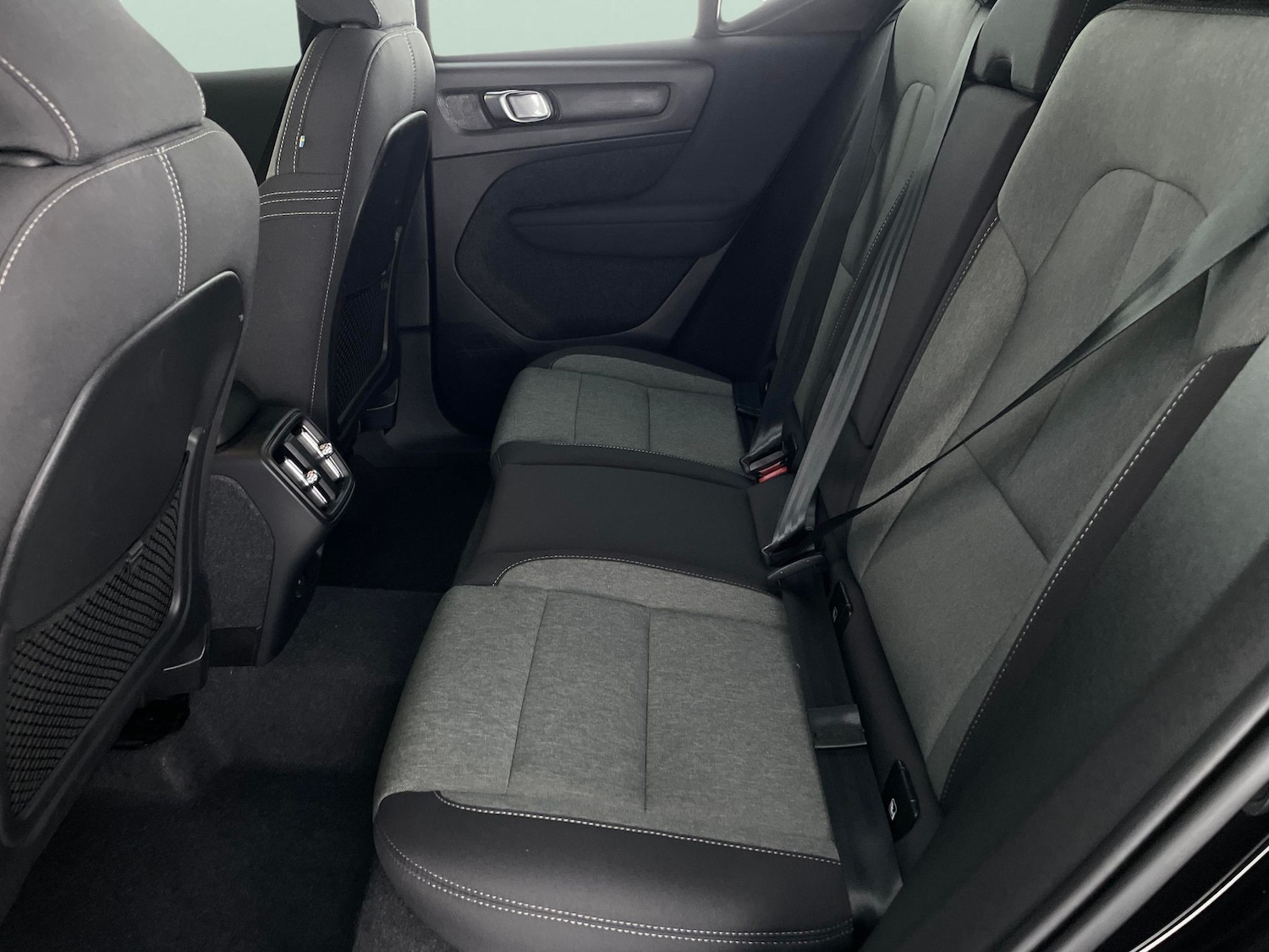 Used Volvo XC40 2024 for sale - 76518342: Photo 30