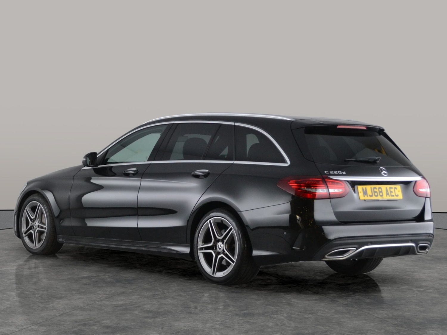 Used Mercedes-Benz C Class 2018 for sale - 76364948: Photo 11