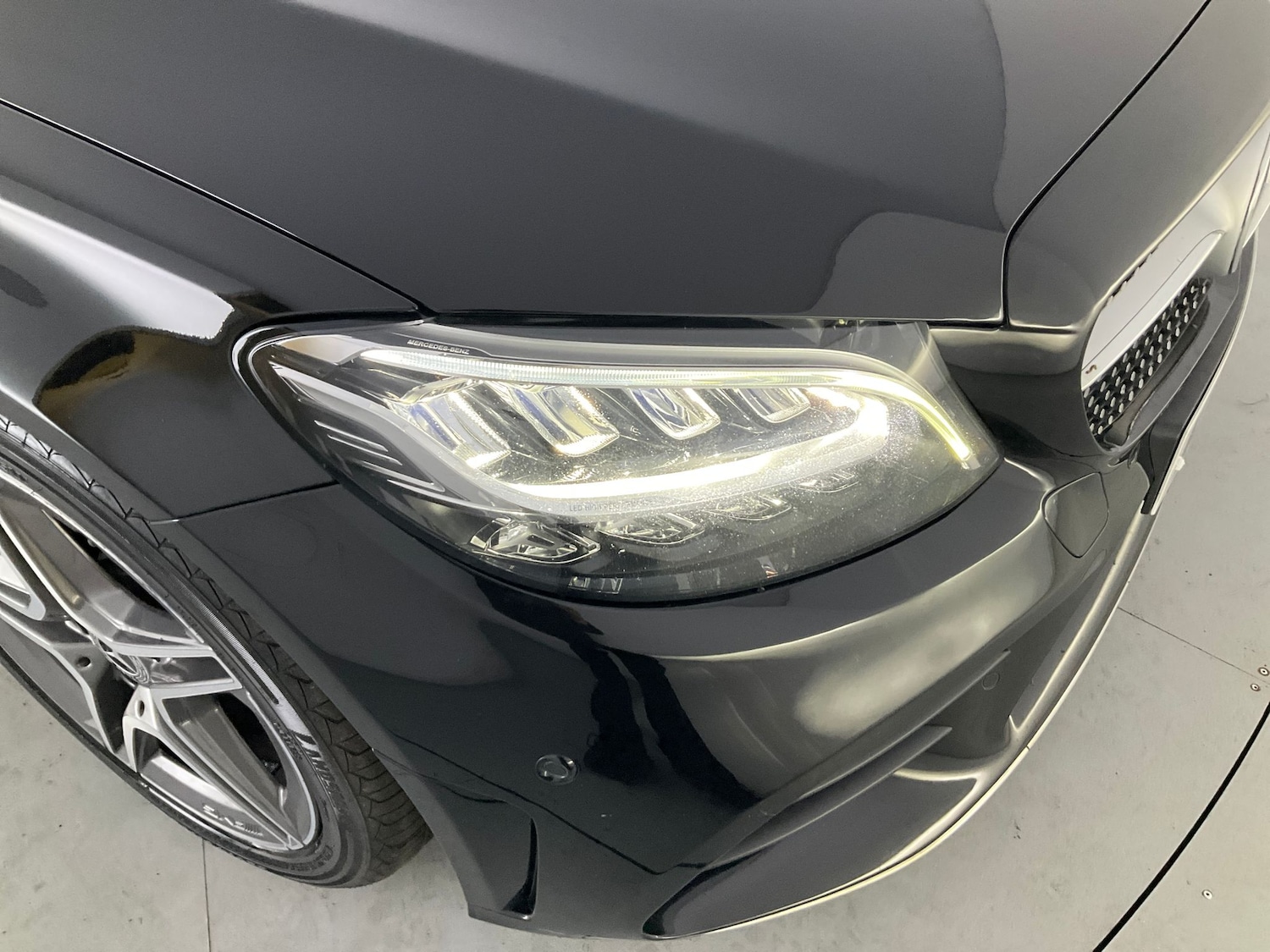 Used Mercedes-Benz C Class 2018 for sale - 76364948: Photo 6