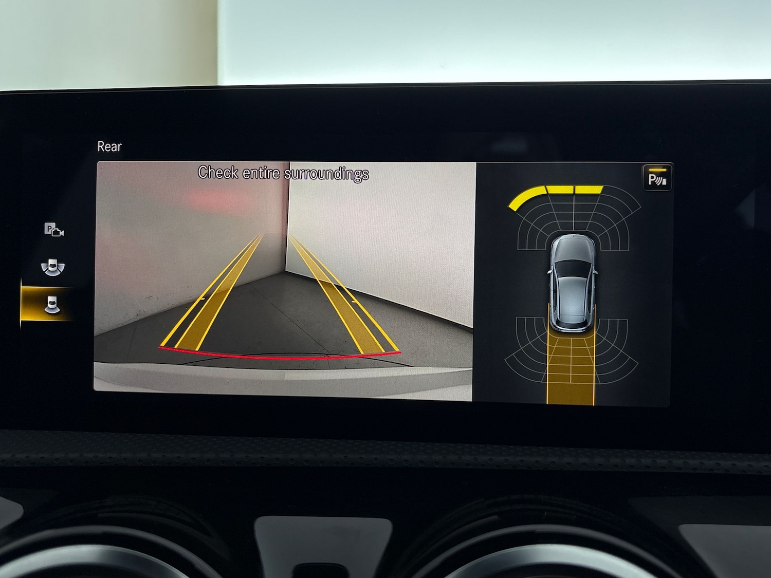 Used Mercedes-Benz A-Class 2020 for sale - 76792760: Photo 5