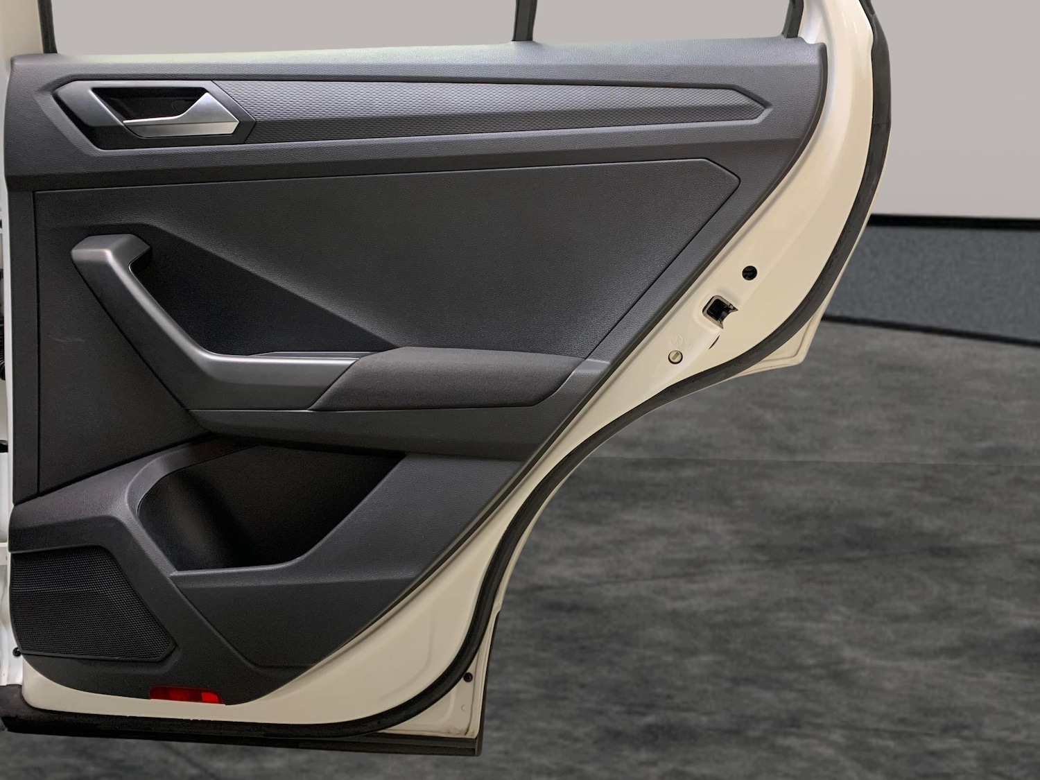 Used Volkswagen T-Roc 2023 for sale - 77269696: Photo 22