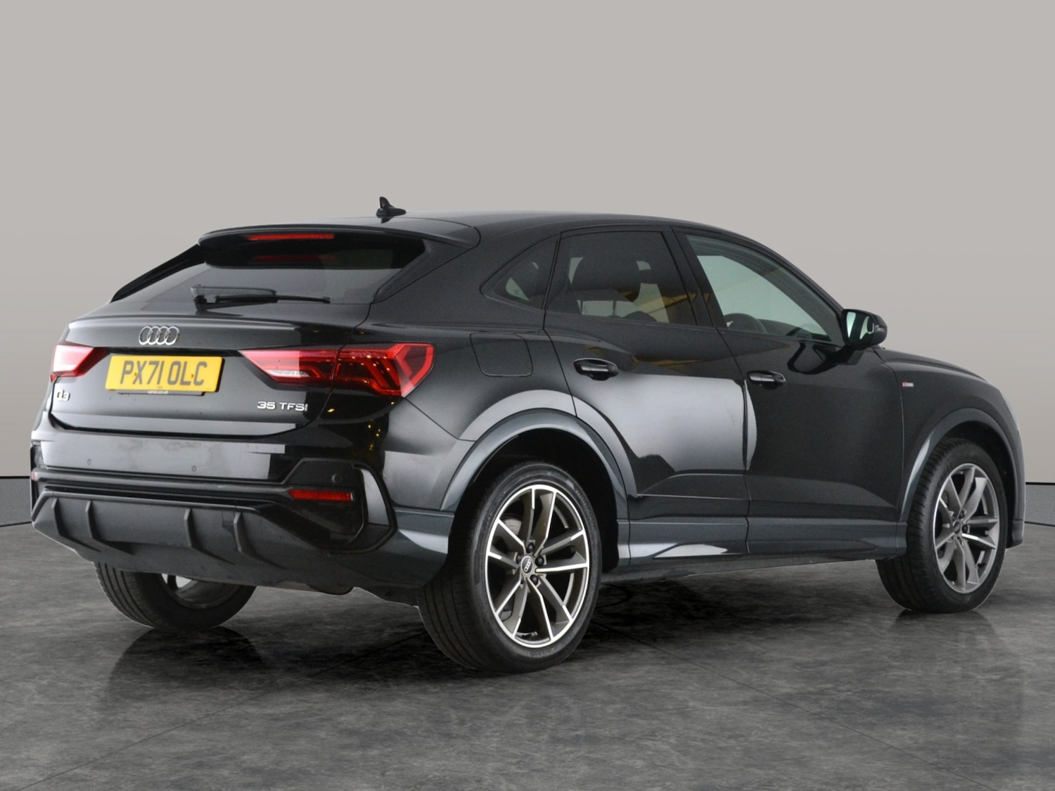 Used Audi Q3 2021 for sale - 76529026: Photo 10