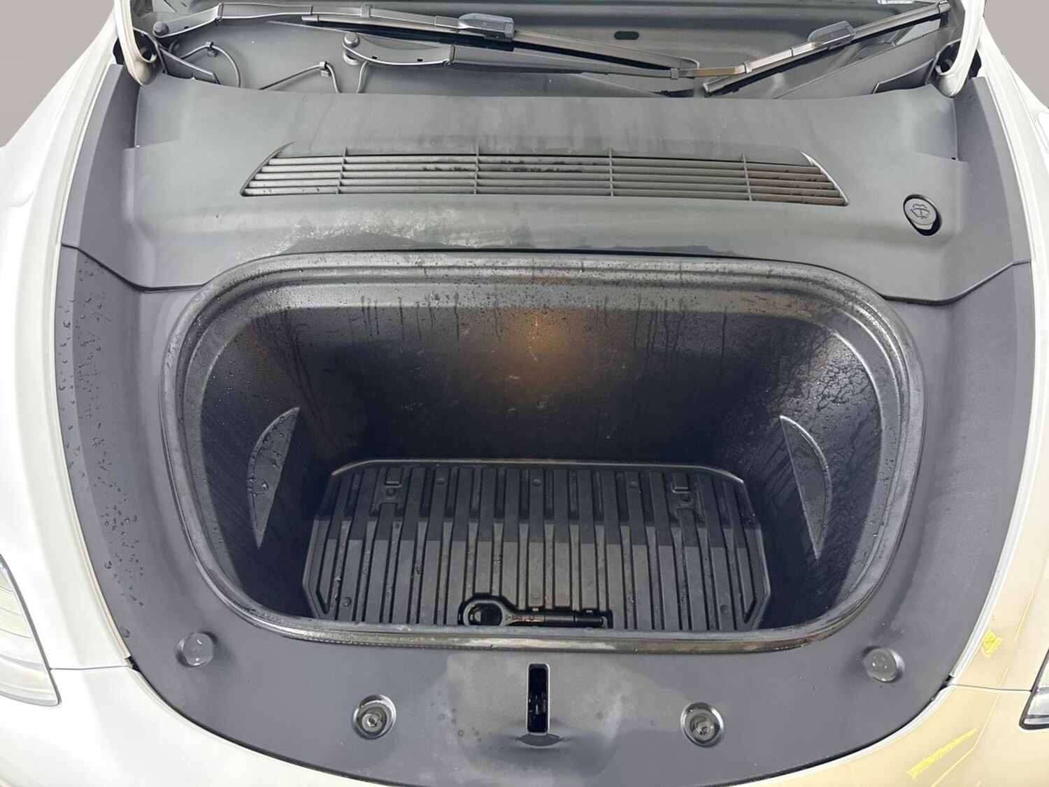 Used Tesla Model Y 2024 for sale - 77846131: Photo 40