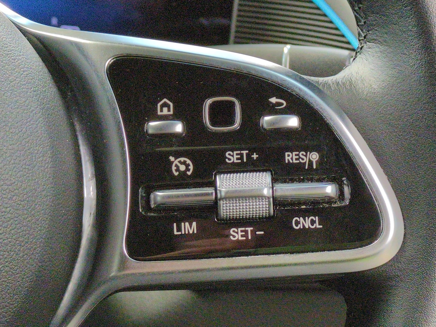 Used Mercedes-Benz EQC 2022 for sale - 77896630: Photo 20