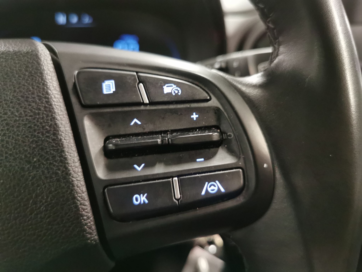 Used Hyundai i10 2023 for sale - 77569855: Photo 17