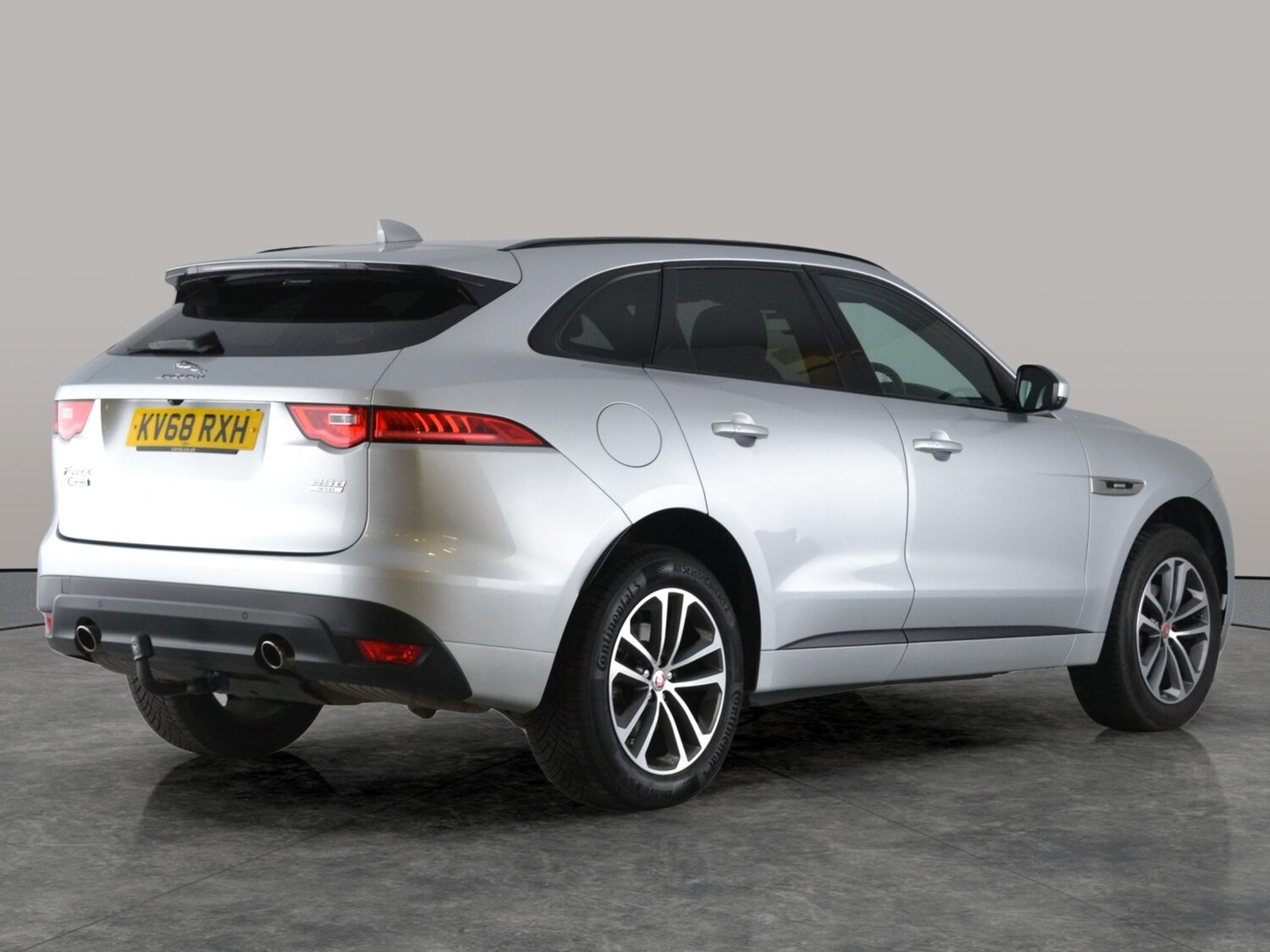 Used Jaguar F-Pace 2018 for sale - 77462210: Photo 12