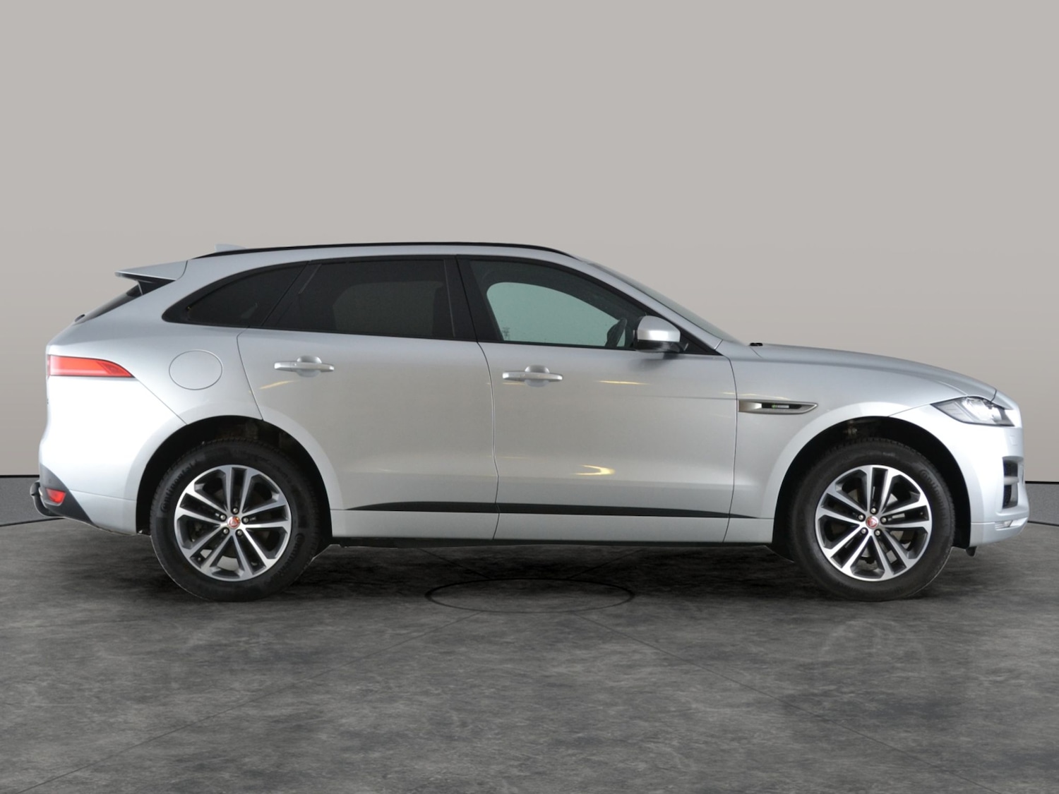 Used Jaguar F-Pace 2018 for sale - 77462210: Photo 13