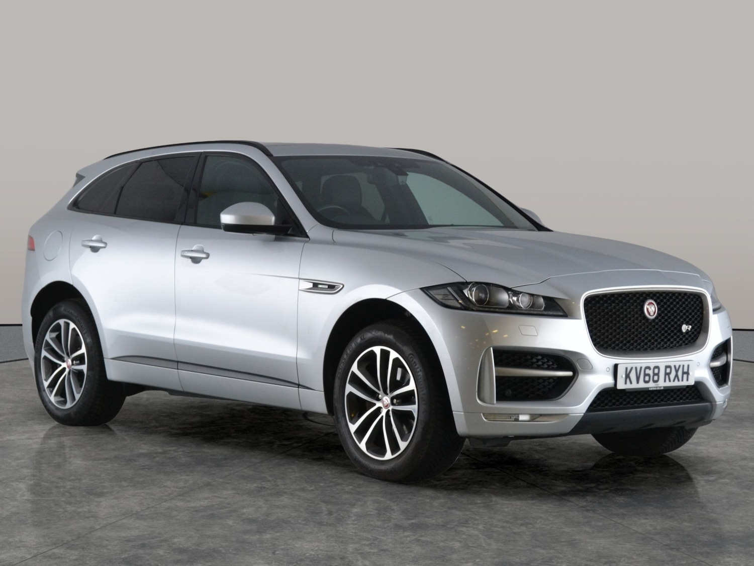 Used Jaguar F-Pace 2018 for sale - 77462210: Photo 14