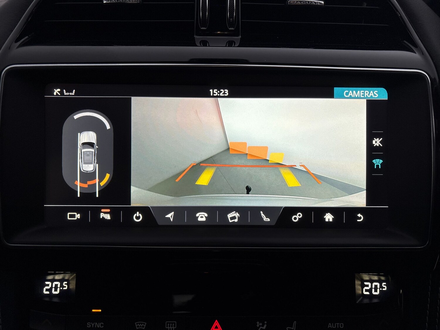 Used Jaguar F-Pace 2018 for sale - 77462210: Photo 32