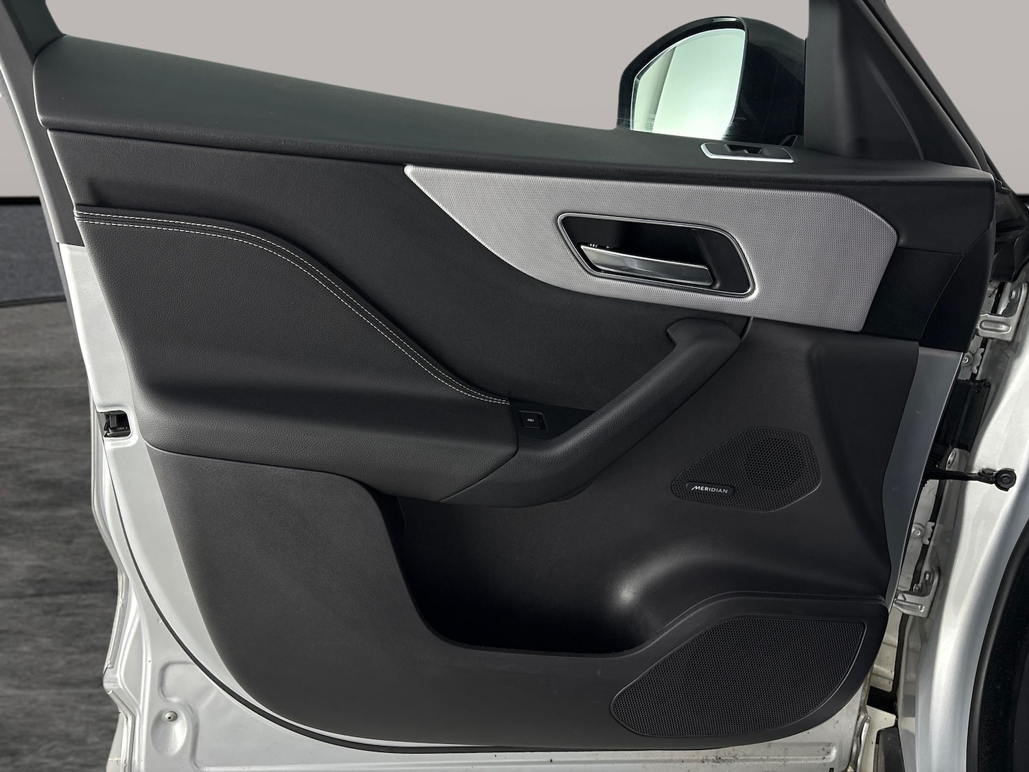 Used Jaguar F-Pace 2018 for sale - 77462210: Photo 37