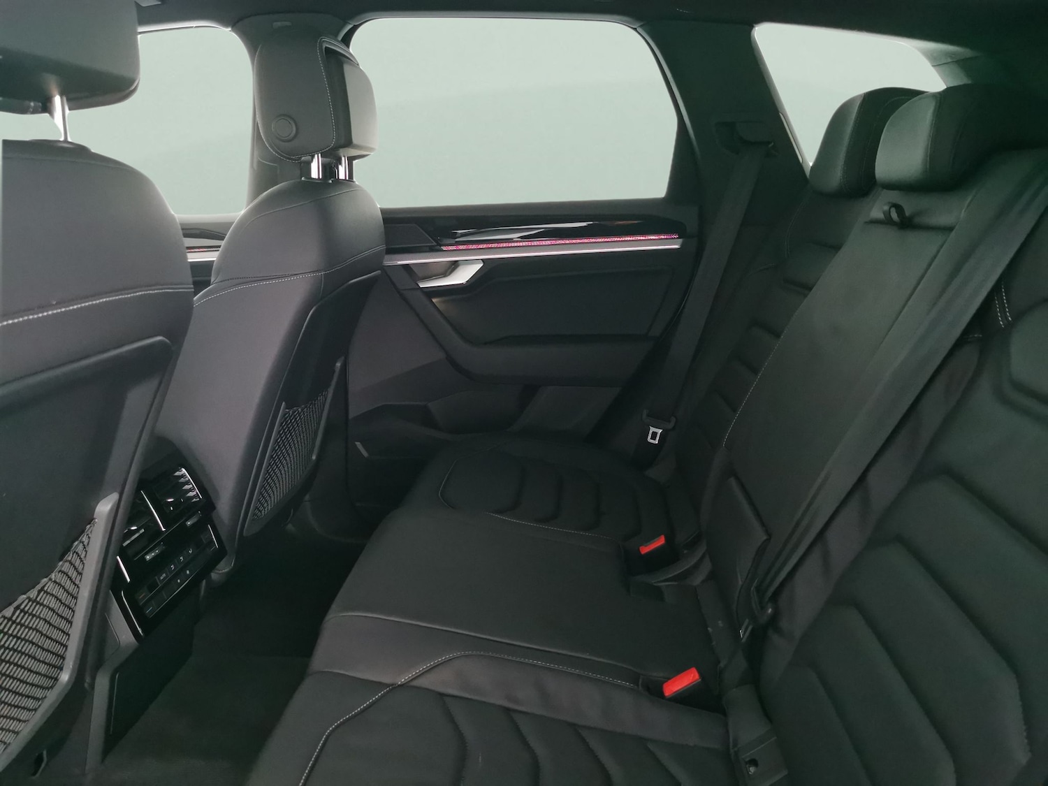 Used Volkswagen Touareg 2023 for sale - 77136743: Photo 31