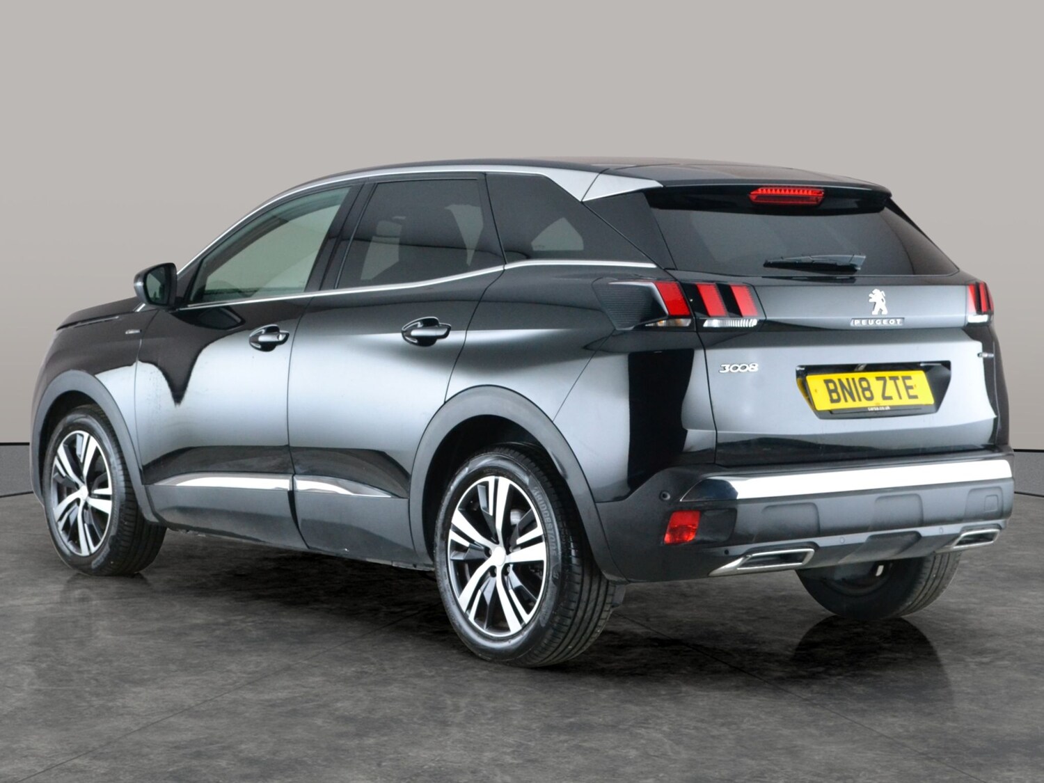 Used Peugeot 3008 2018 for sale - 77443149: Photo 12