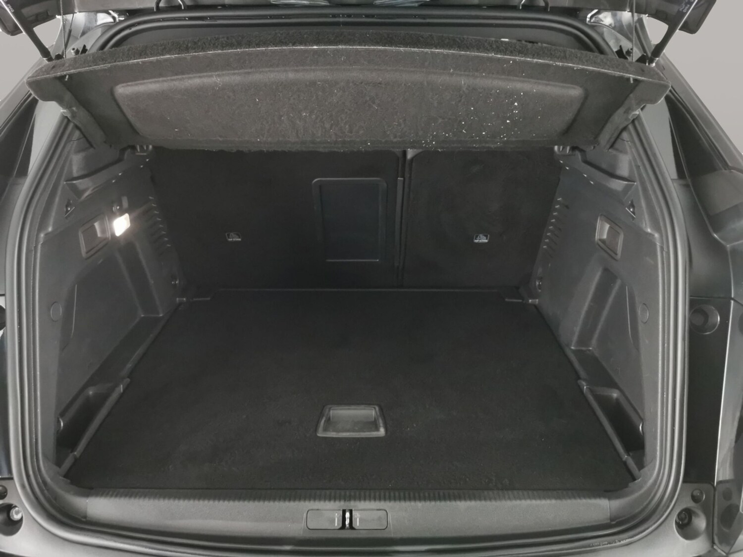 Used Peugeot 3008 2018 for sale - 77443149: Photo 35