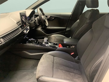 Used Audi A4 Avant 2020 for sale - 78768360: Photo