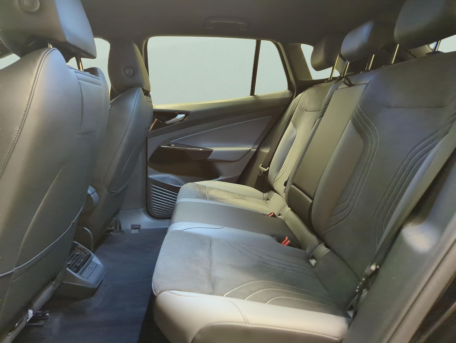 Used Volkswagen ID.4 2023 for sale - 78197808: Photo 30