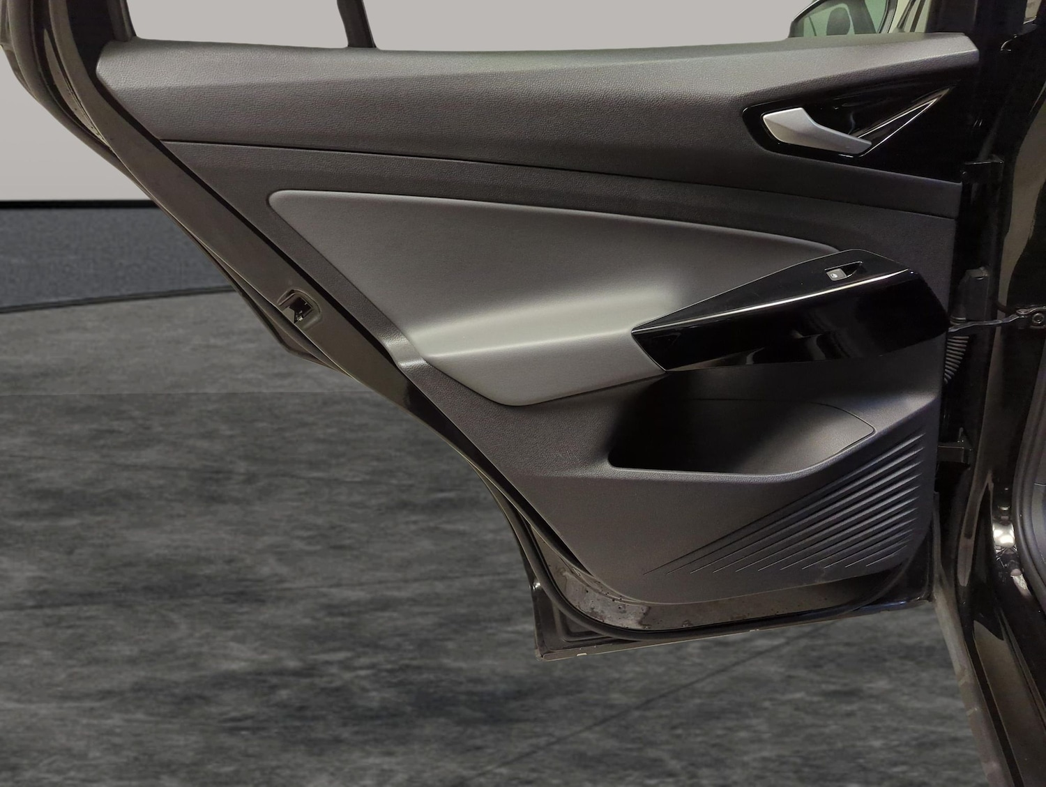 Used Volkswagen ID.4 2023 for sale - 78197808: Photo 32