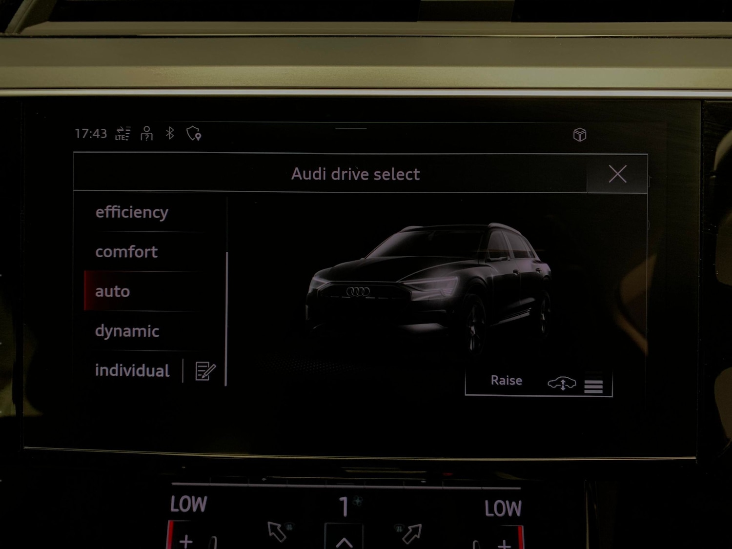 Used Audi e-tron 2021 for sale - 76980636: Photo 16