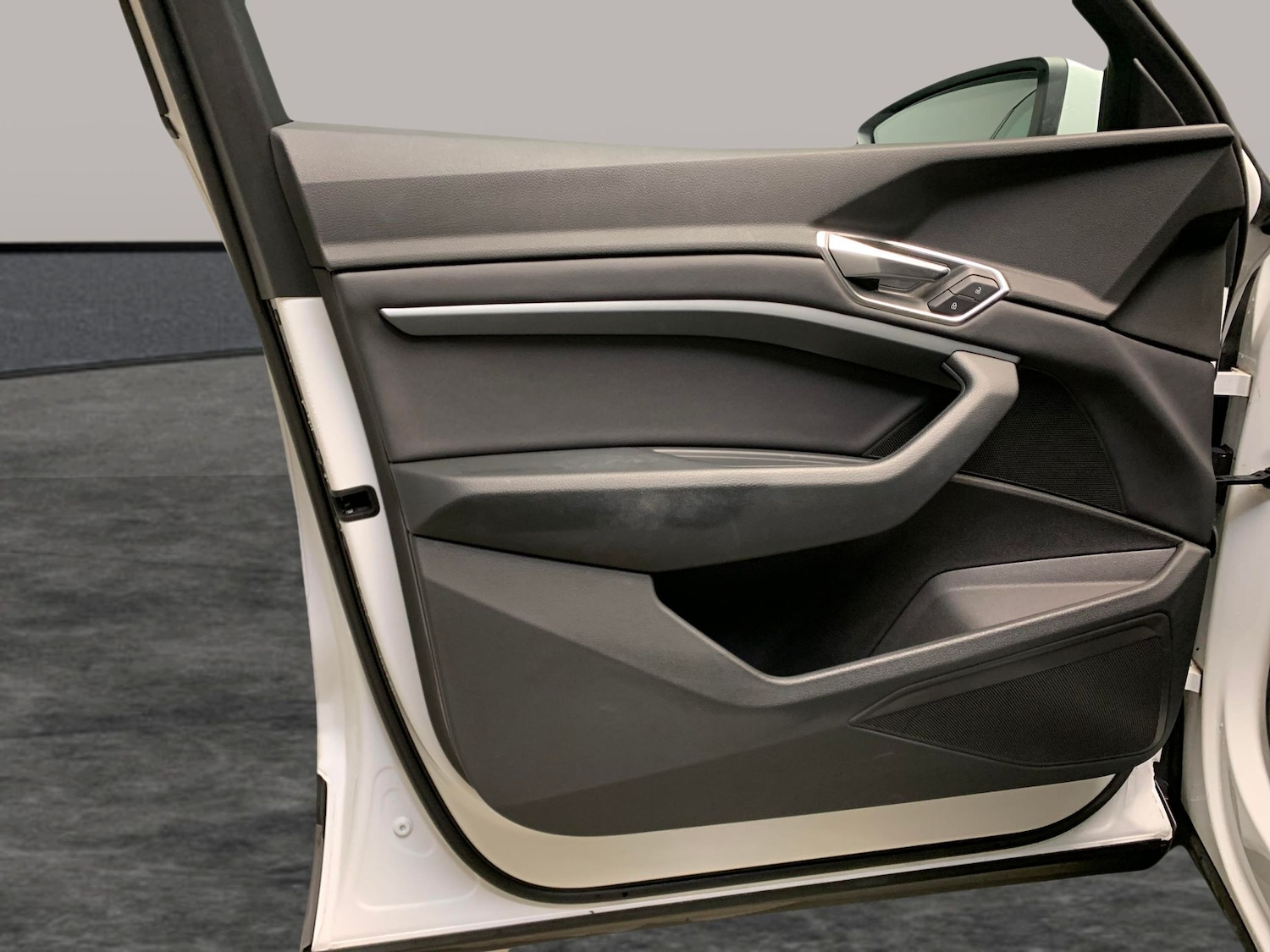 Used Audi e-tron 2021 for sale - 76980636: Photo 27