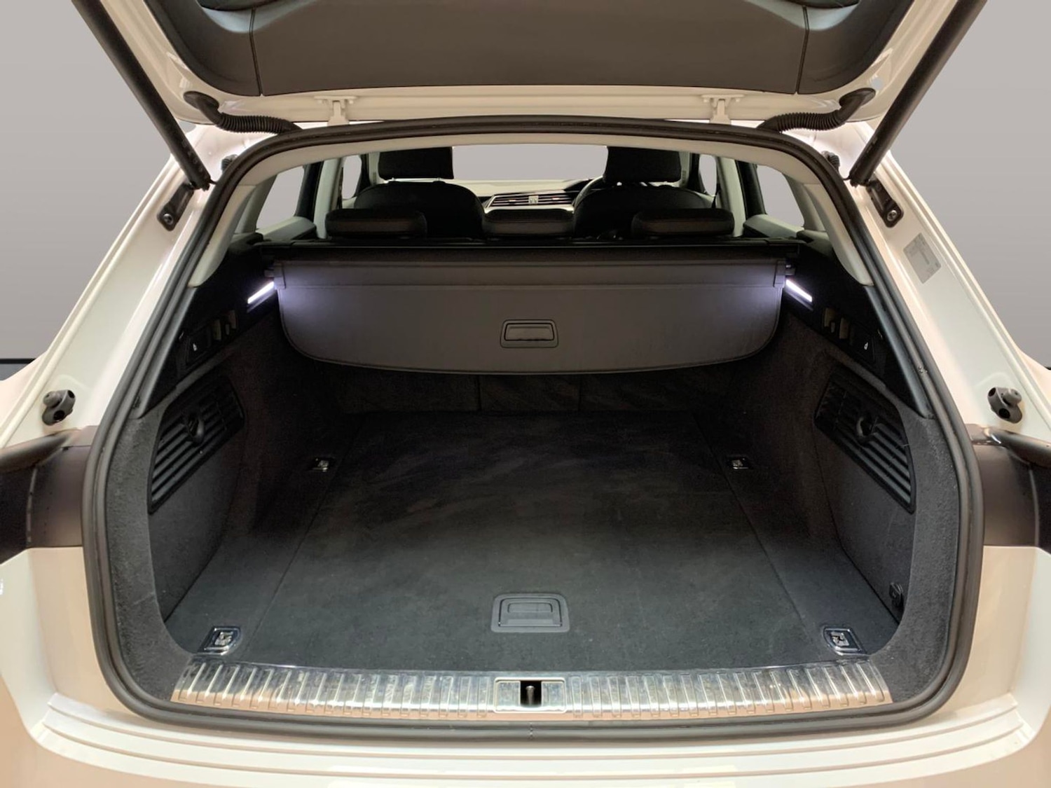 Used Audi e-tron 2021 for sale - 76980636: Photo 34