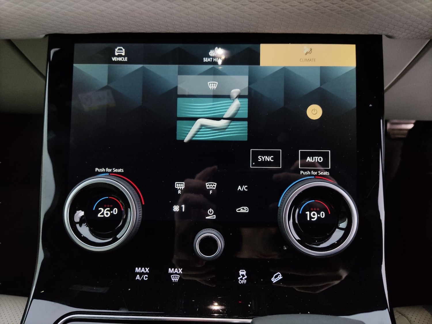 Used Land Rover Range Rover Velar 2023 for sale - 78178169: Photo 23