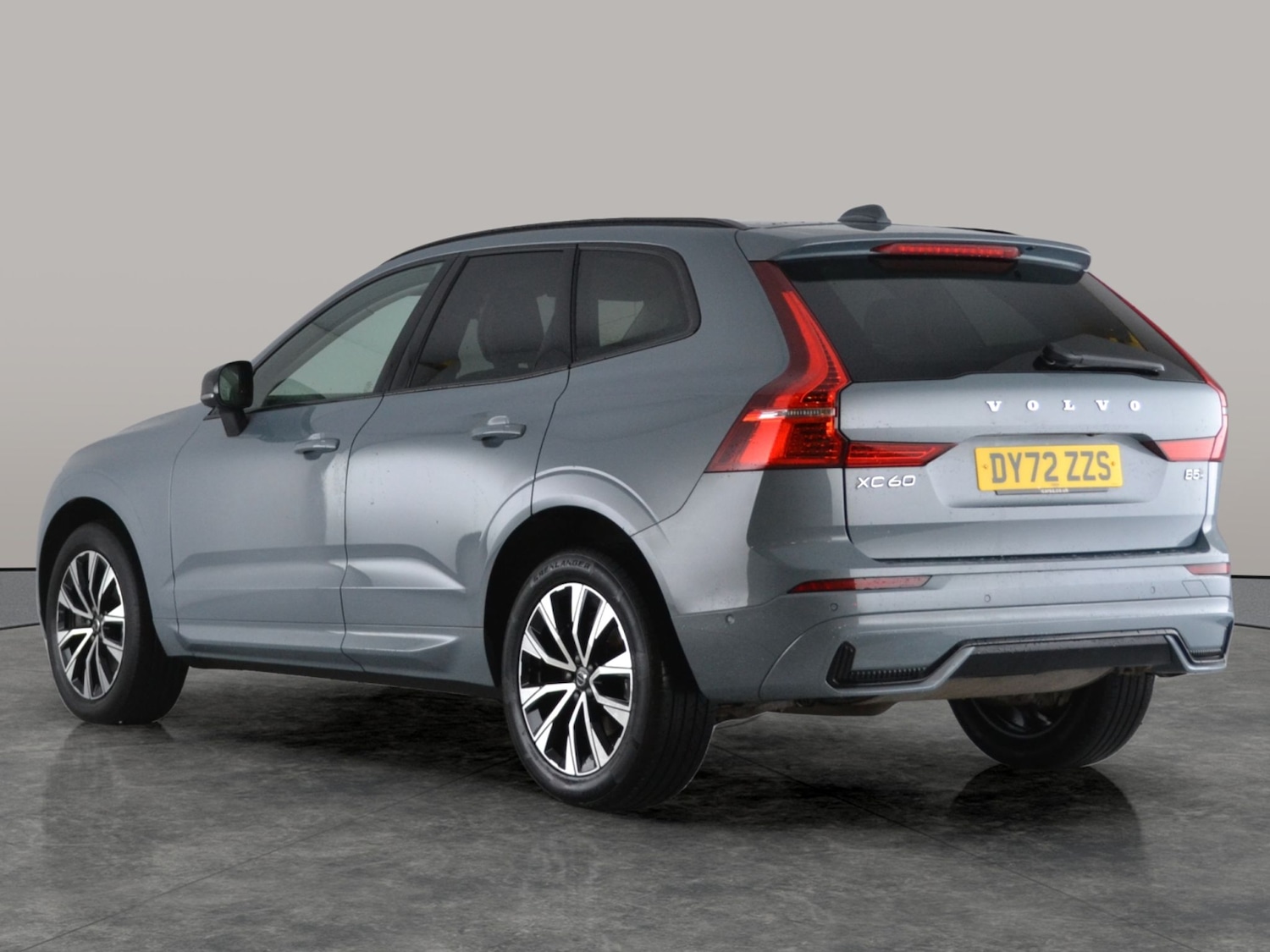 Used Volvo XC60 2022 for sale - 76748792: Photo 11
