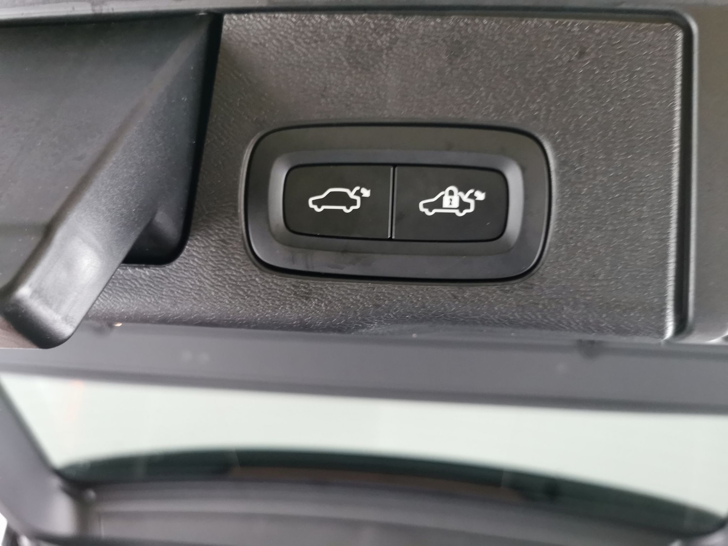 Used Volvo XC60 2022 for sale - 76748792: Photo 17