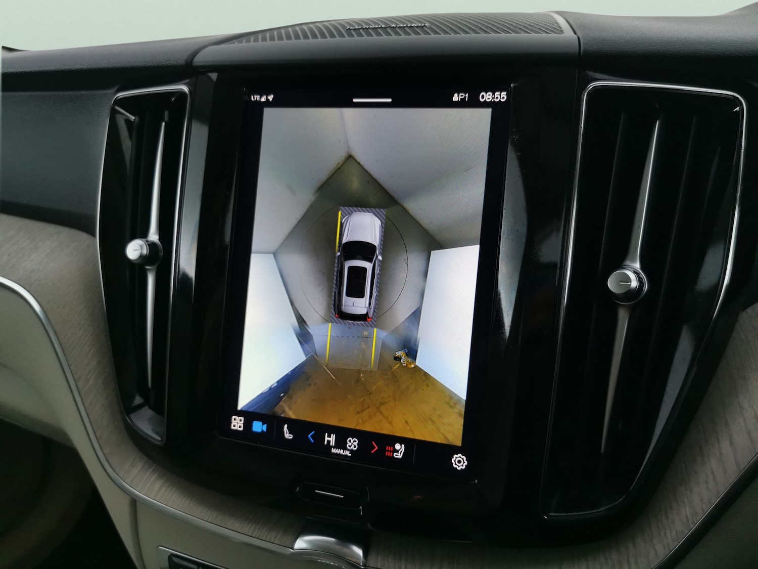 Used Volvo XC60 2022 for sale - 76748792: Photo 6