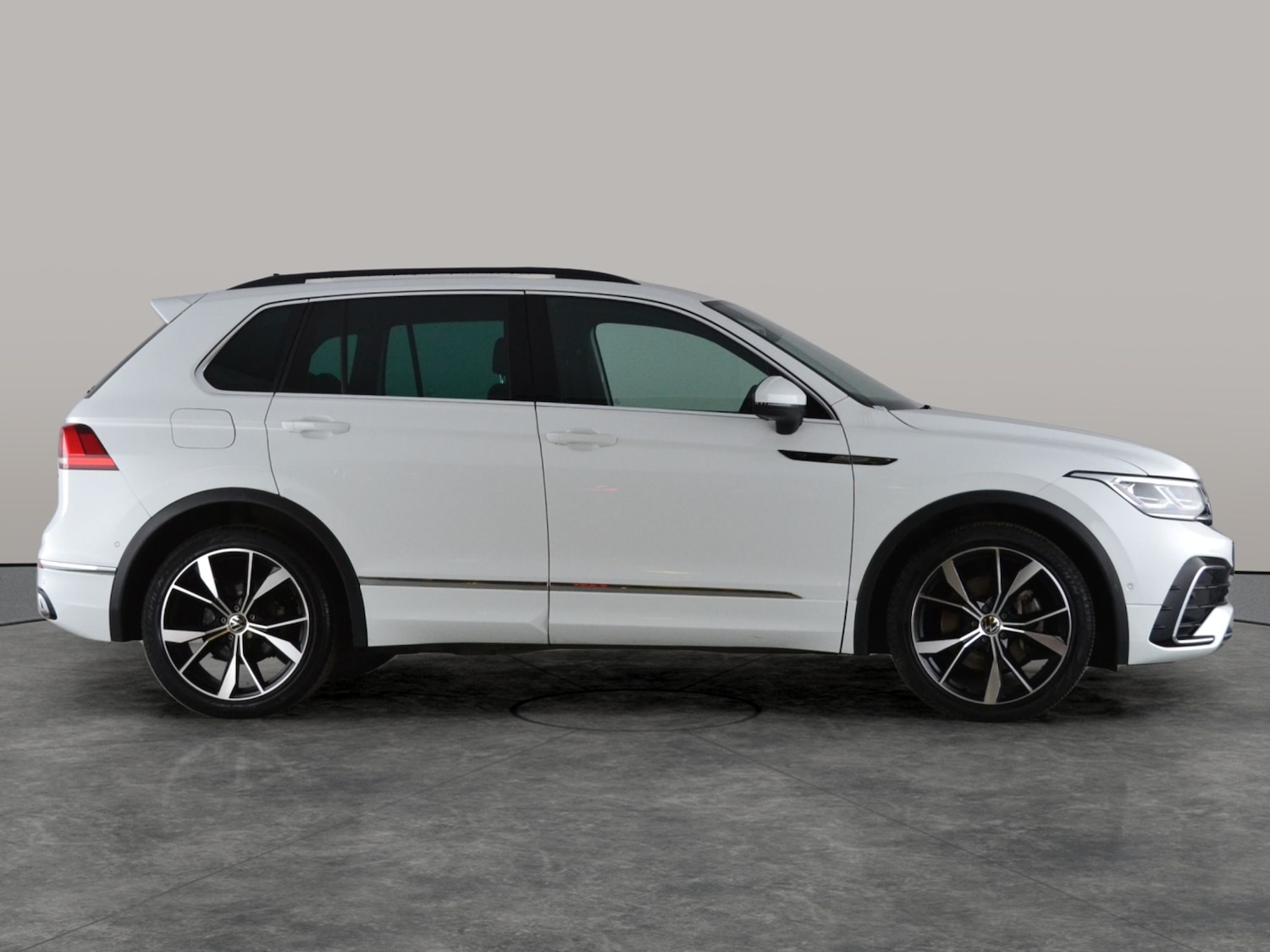 Used Volkswagen Tiguan 2021 for sale - 77196226: Photo 10