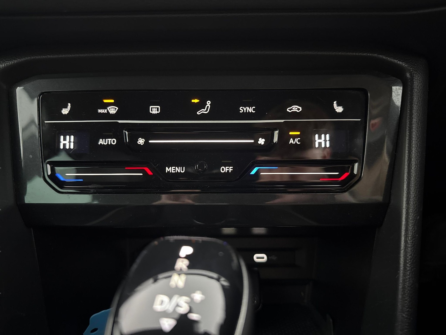 Used Volkswagen Tiguan 2021 for sale - 77196226: Photo 16