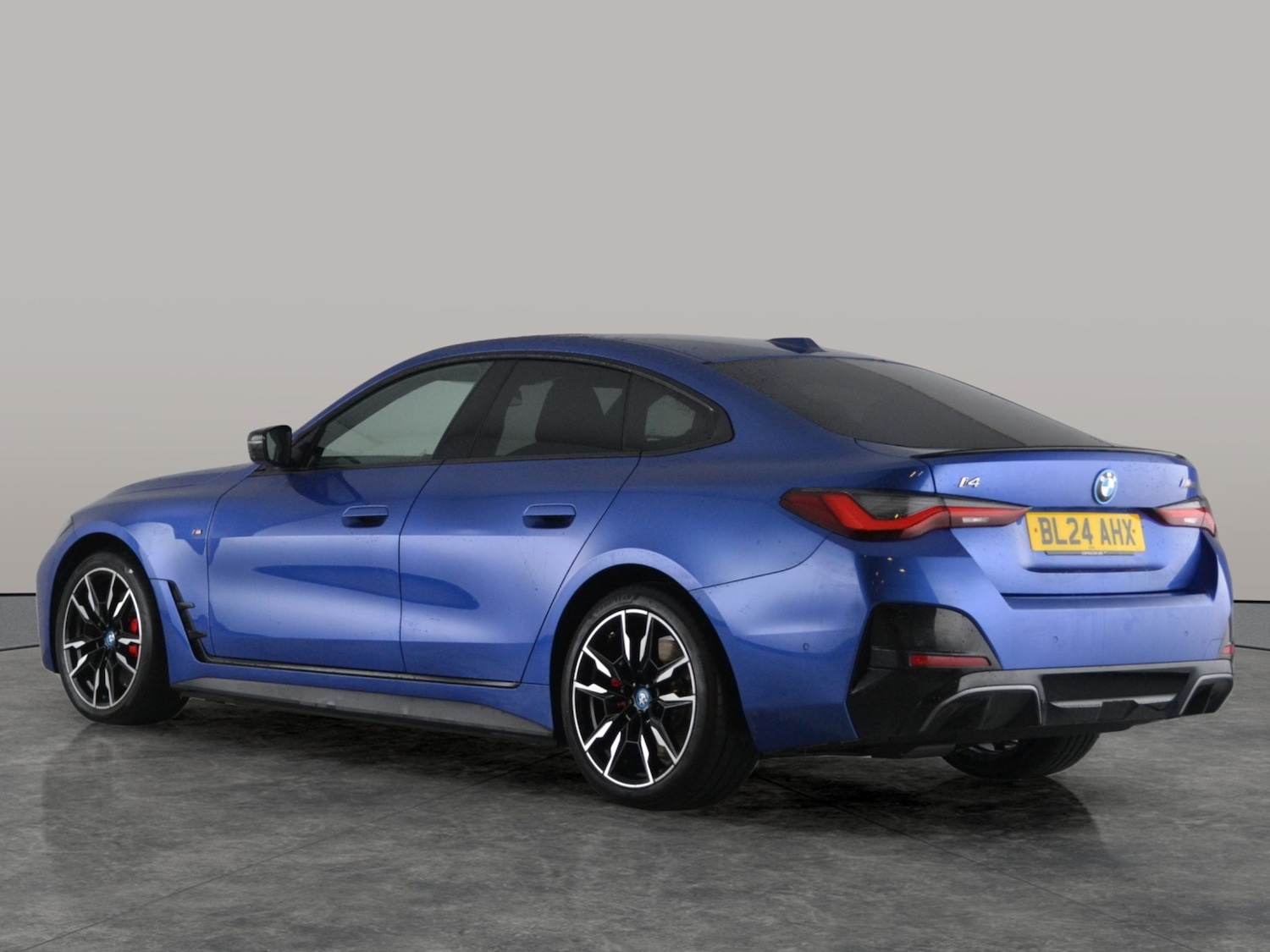 Used BMW i4 2024 for sale - 76984475: Photo 11