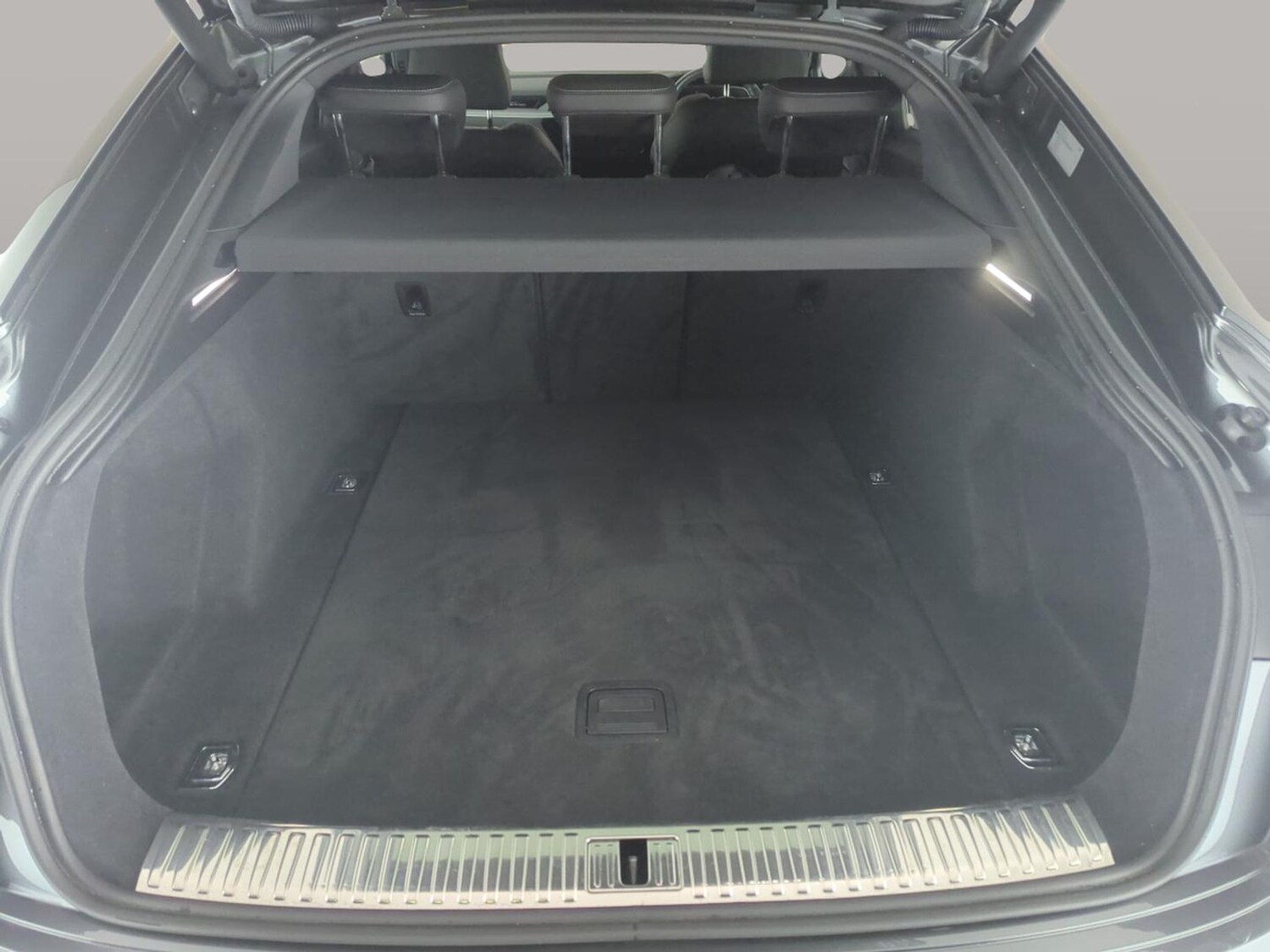 Used Audi e-tron 2020 for sale - 77800003: Photo 40