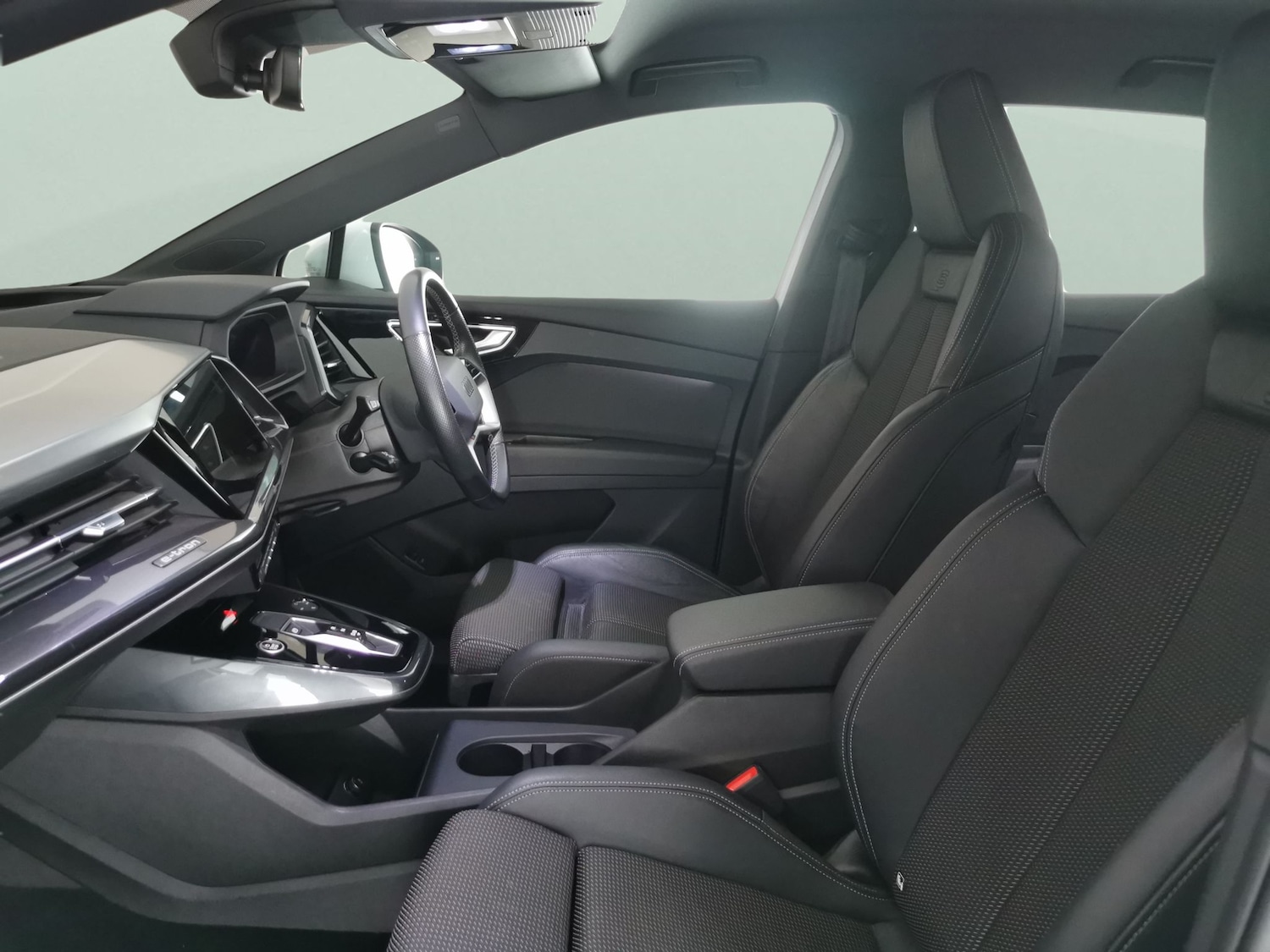 Used Audi Q4 e-tron 2022 for sale - 78075153: Photo 4