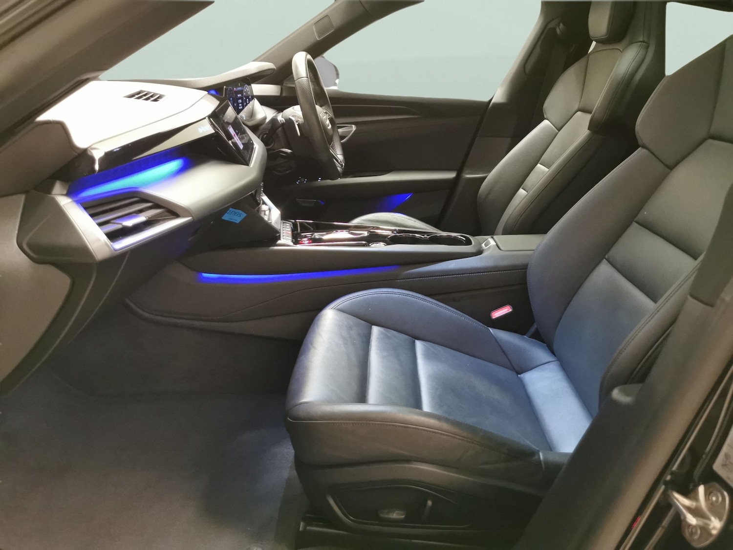 Used Audi e-tron GT 2021 for sale - 76413103: Photo 6