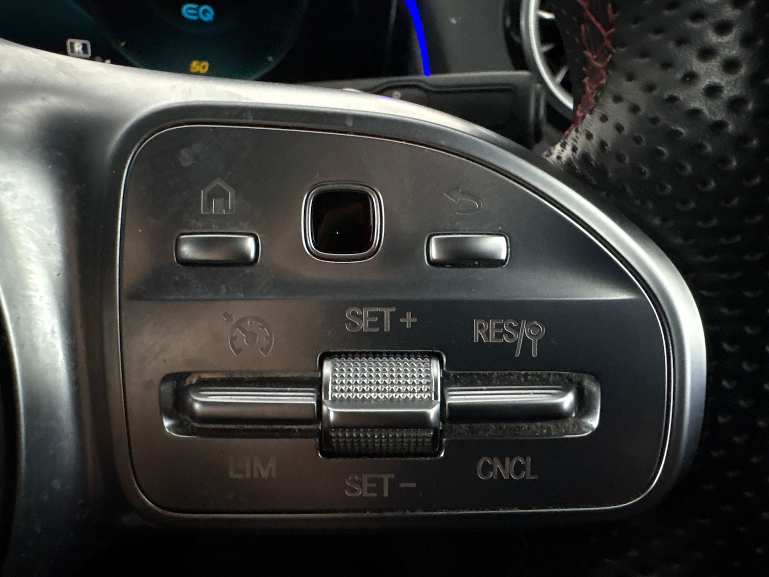 Used Mercedes-Benz EQB 2023 for sale - 77493066: Photo 23