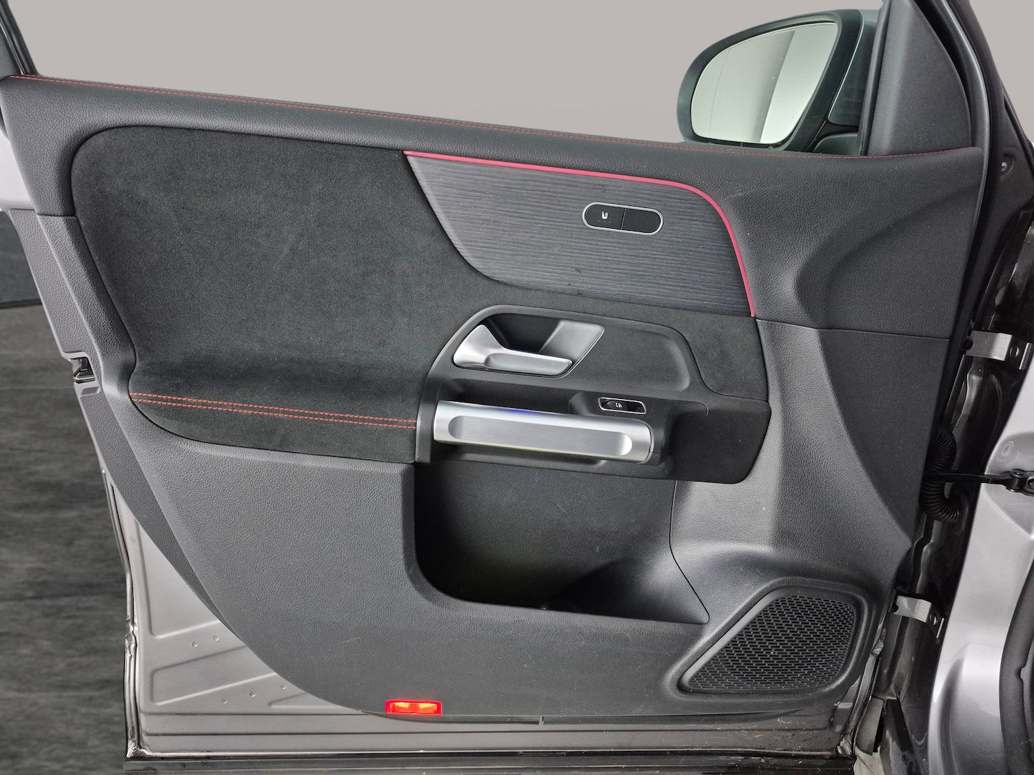 Used Mercedes-Benz EQB 2023 for sale - 77493066: Photo 31