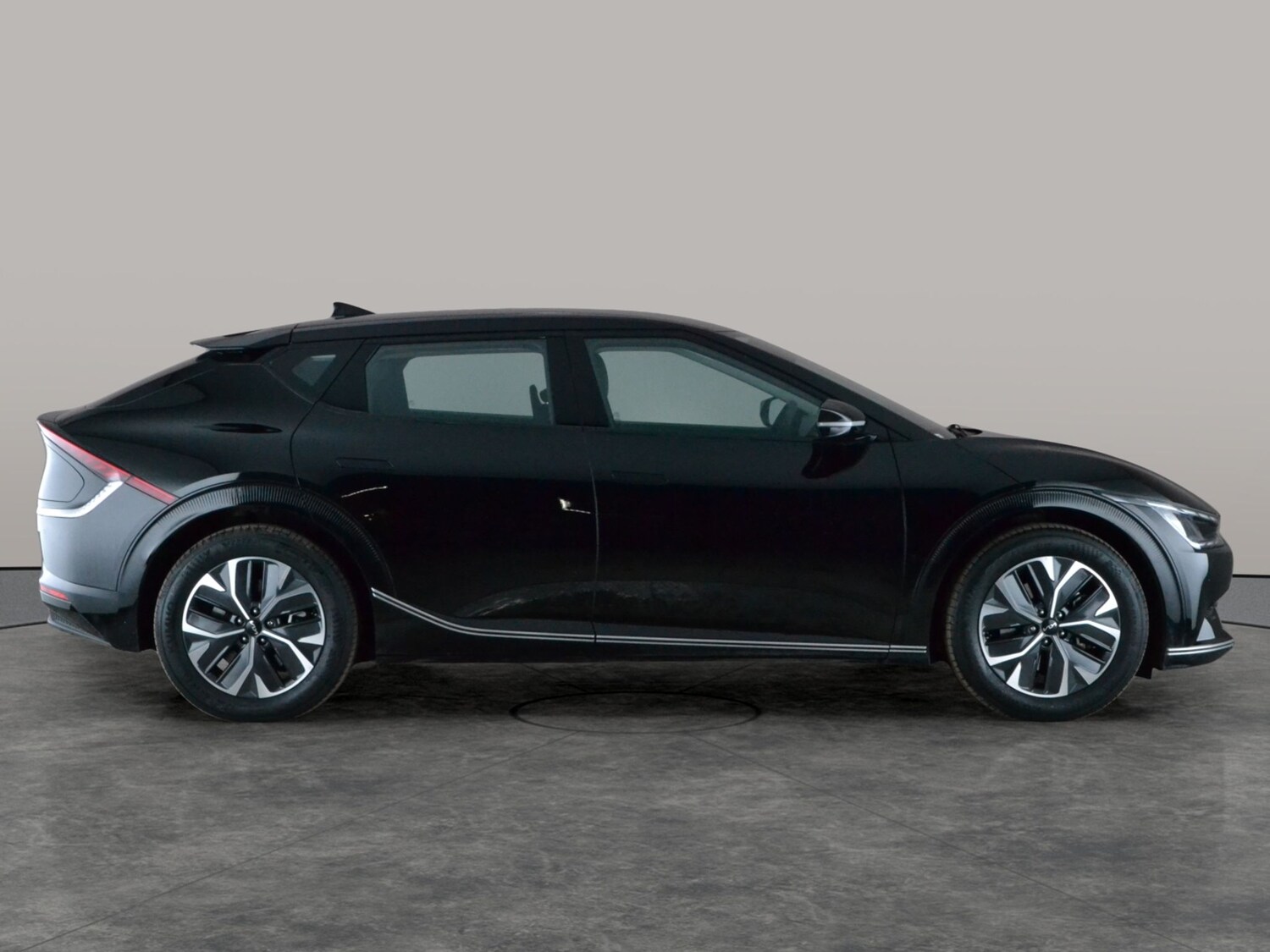 Used Kia EV6 2023 for sale - 77842050: Photo 9