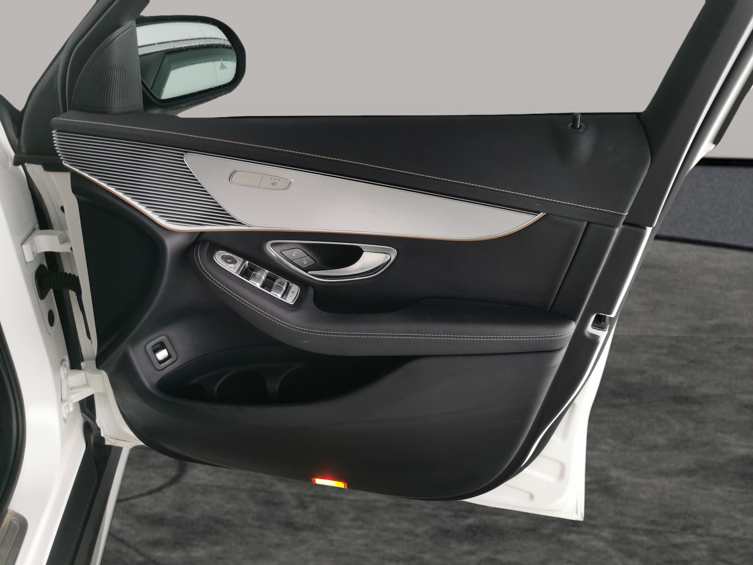 Used Mercedes-Benz EQC 2022 for sale - 77404327: Photo 31