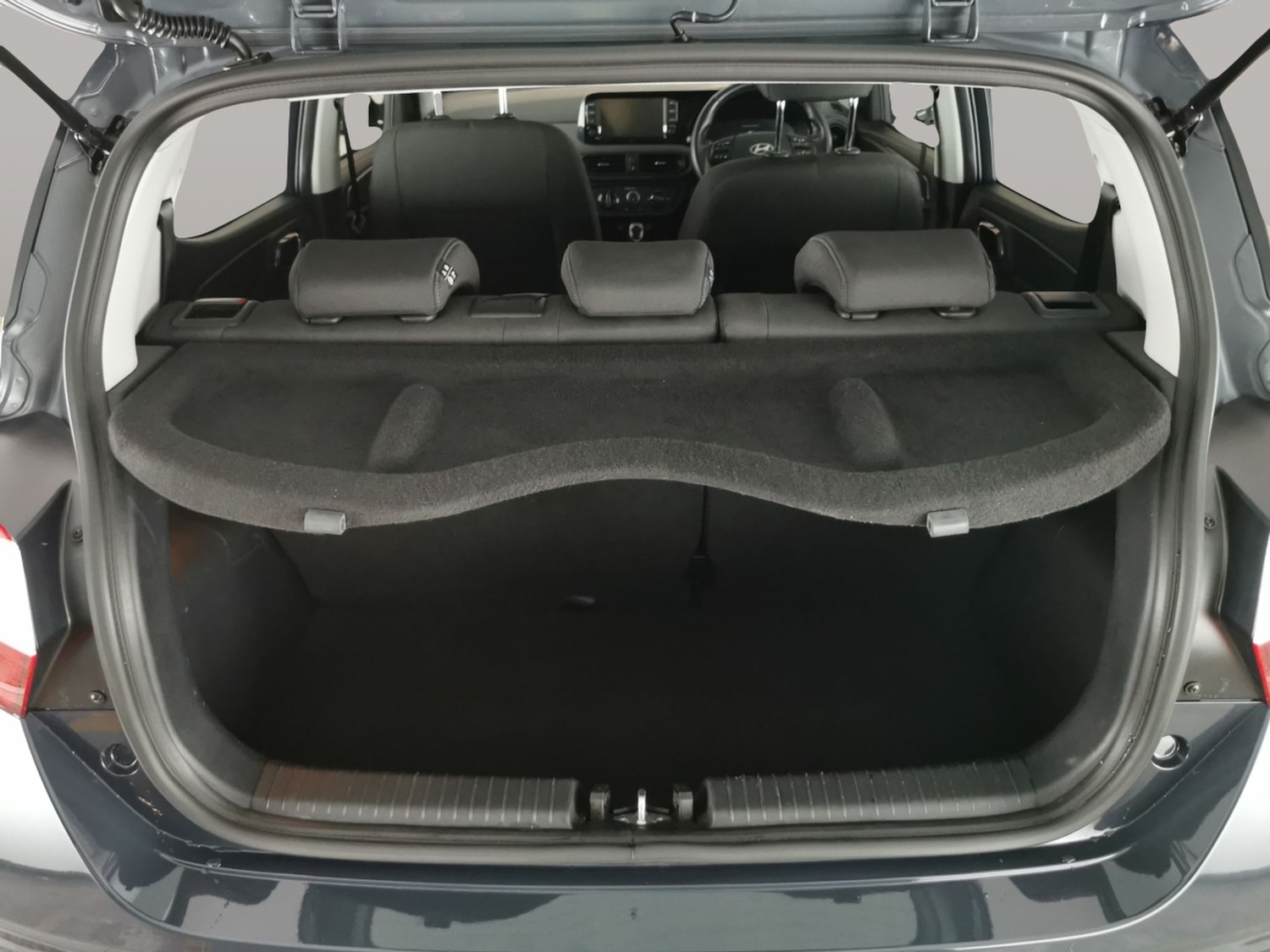 Used Hyundai i10 2023 for sale - 76978351: Photo 30