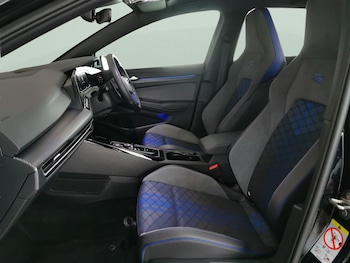 Used Volkswagen Golf 2023 for sale - 77663141: Photo