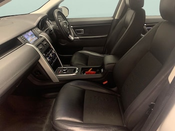 Used Land Rover Discovery Sport 2019 for sale - 79141597: Photo