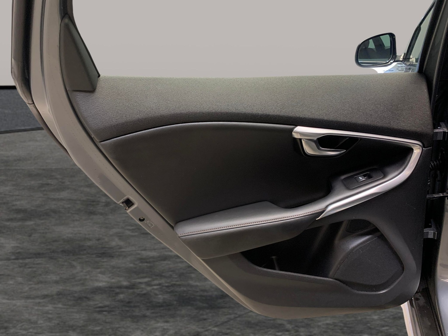 Used Volvo V40 2018 for sale - 77791447: Photo 22